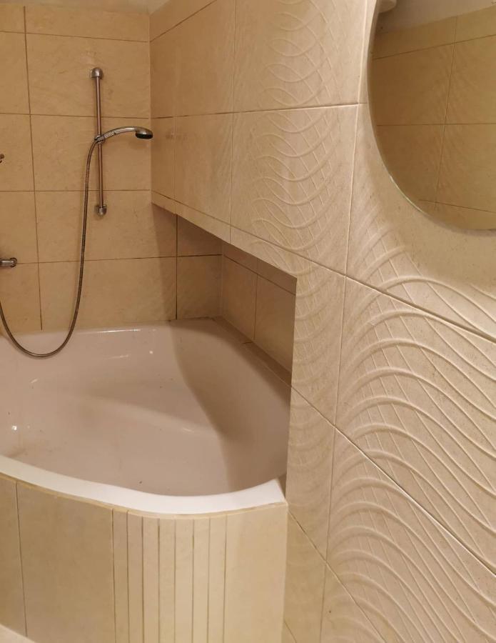 Tifani Apartman Keszthely Ngoại thất bức ảnh